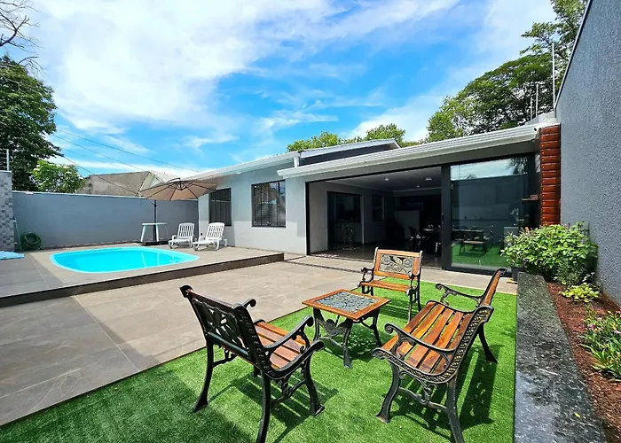 Linda Casa Central Com Piscina
