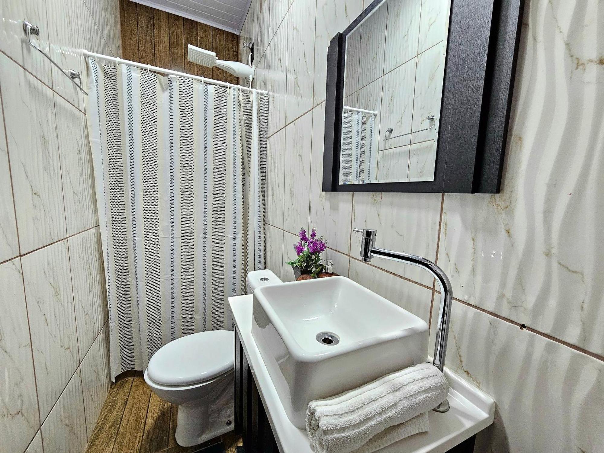 Linda Casa Com Piscina * Foz do Iguaçu