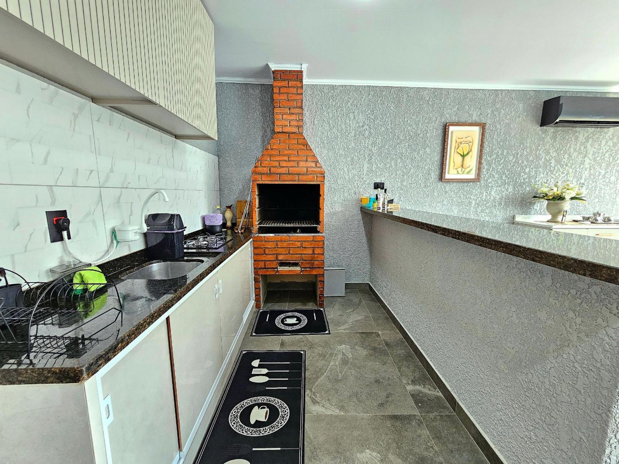 Linda Casa Com Piscina