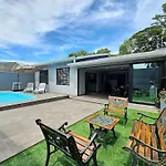 Linda Casa Central Com Piscina