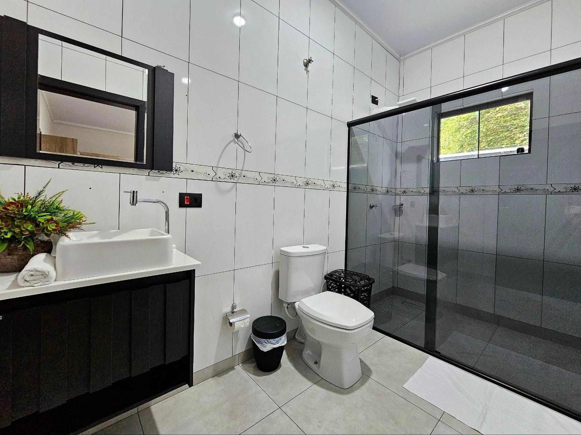 Linda Casa Com Piscina